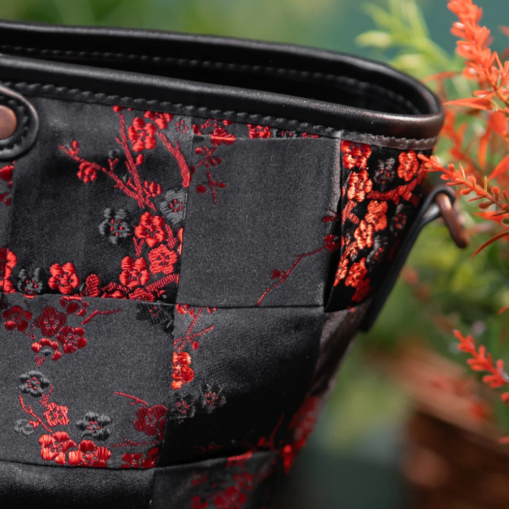 Butterfly Garden Large Ari Bag